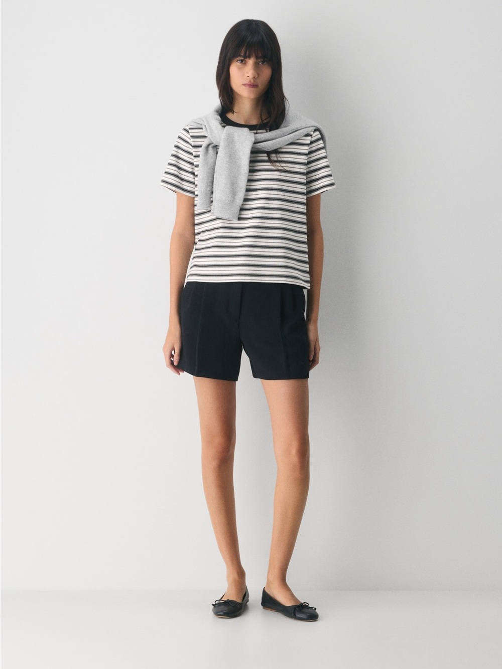 Wilfred Effortless Crepette Black Tailored Shorts
